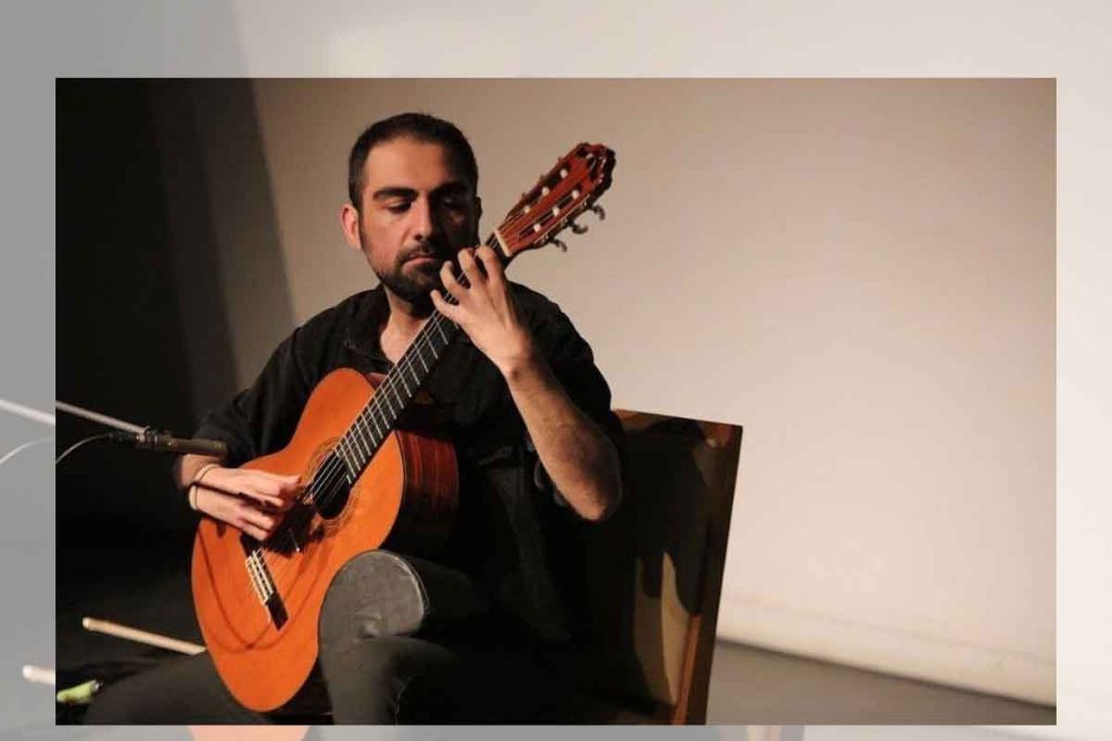 اشکان احمدی مدرس گیتار کلاسیک