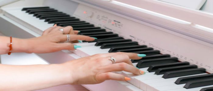 ناخن در نوازندگی پیانو