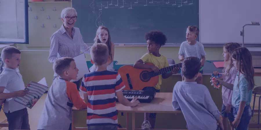 برنامه ریزی برای کلاس موسیقی و آغاز مدارس